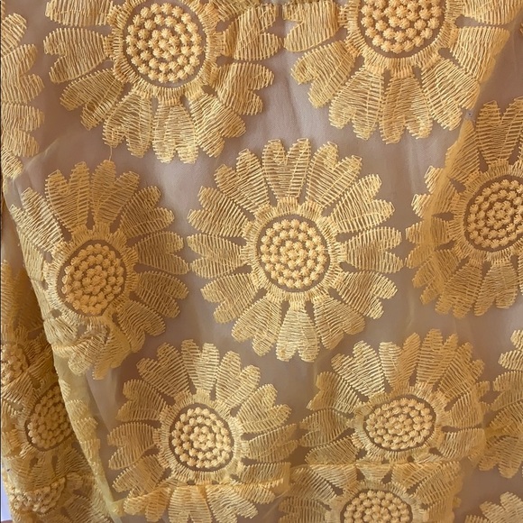 Yellow sunflower dress - Picture 4 of 4